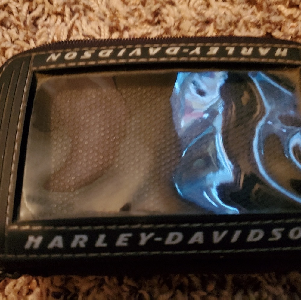 Magnetic phone case